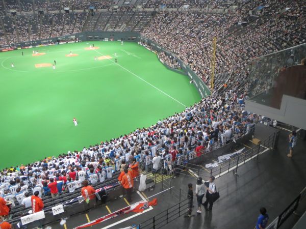 北海道日本ハムファイターズ札幌ドームナイター観戦 ファイターズ観戦記や札幌 帯広十勝b級グルメ 釧路のb級グルメ